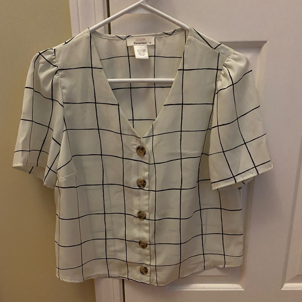 Urban Romantics White Grid Print Short Sleeve Blouse